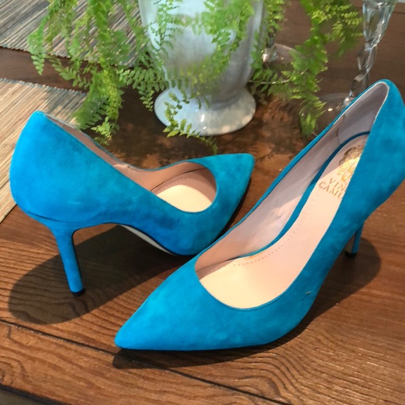 New Vince Camuto Teal Pumps - Picture 1 of 4
